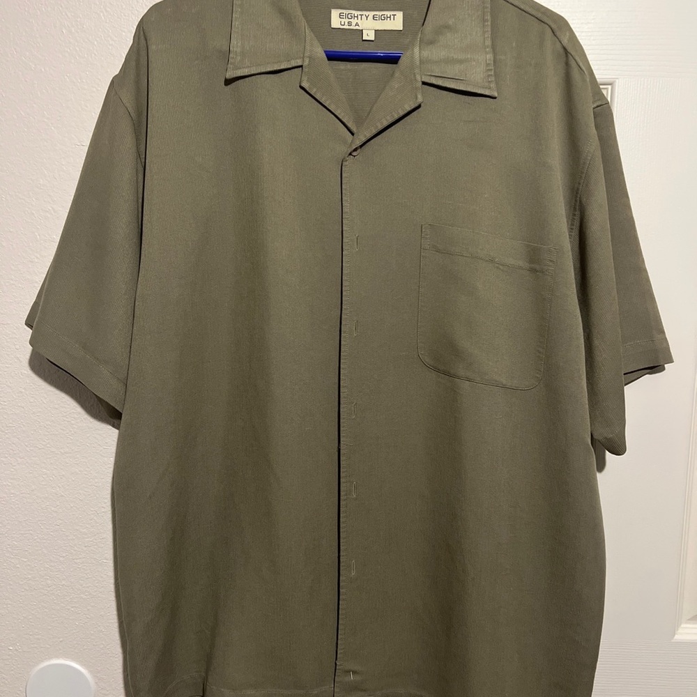 Eighty Eight USA Men’s short sleeve shirt Sz L